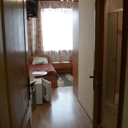 Готель Цімбор Hotell *